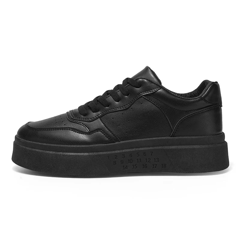 Walking White Leisure Running Sneakers Men Outdoor Leather Shoes Flat Classic Black Sports Shoes Lace up Skateboard Board Shoes