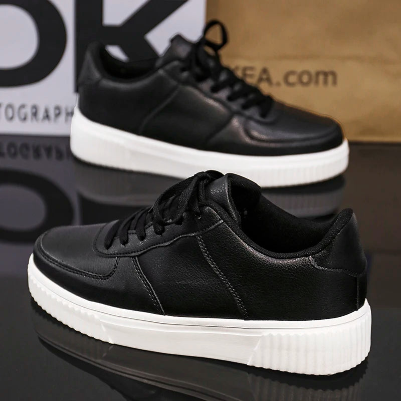 Designer Leather Men Shoes Trend White light Casual Sneakers Male Outdoor Non-slip Walking Teenager Vulcanized Footwear