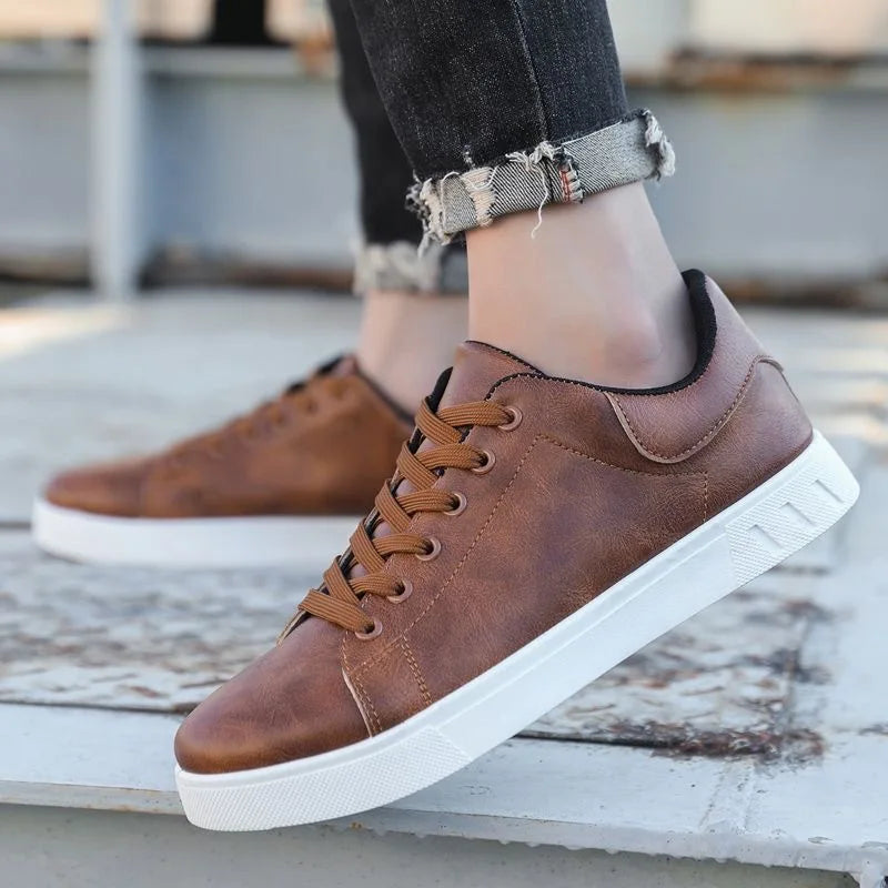 Men's Leather Shoes All-match Fashion Casual Shoes 2026 Spring and Autumn Outdoor Sneakers Flat Skateboard Shoes Loafers Men New